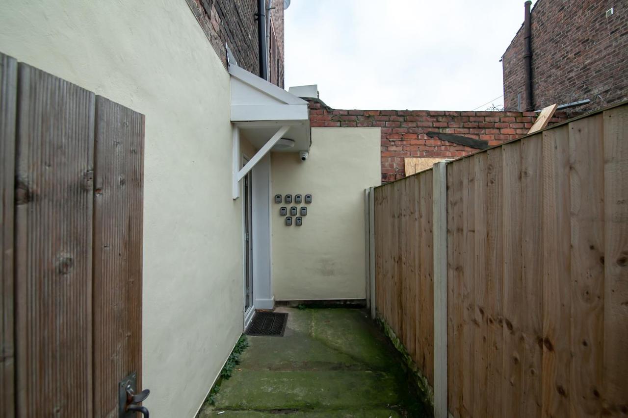 Casa Fresa Franks Serviced Accommodation Liverpool Ngoại thất bức ảnh